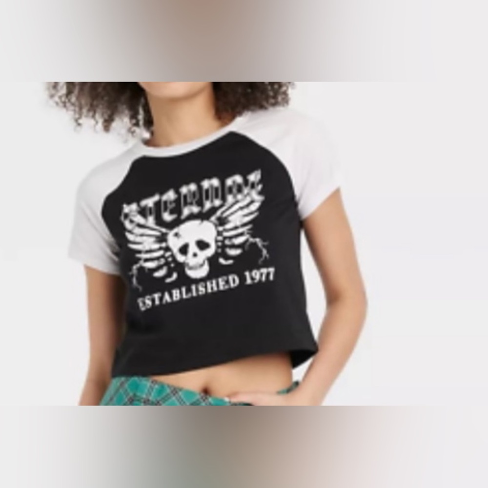🆕 Eternal Skull Mid Crop Tee - XXL NWT